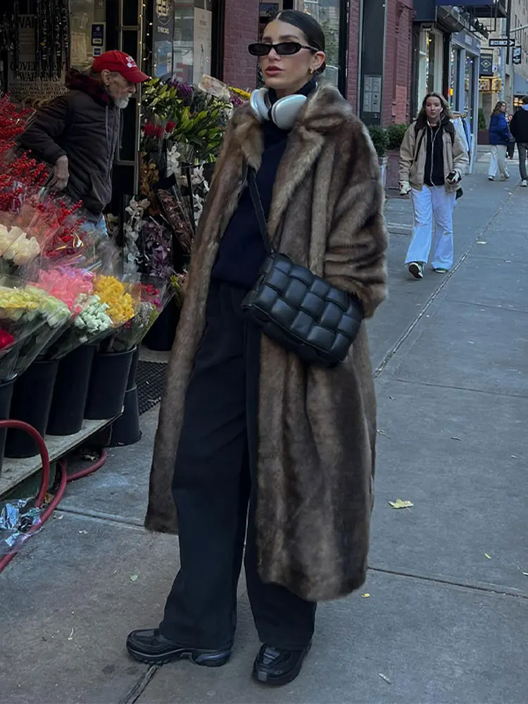 Eska | Manteau d'hiver douillet en peluche pour femme