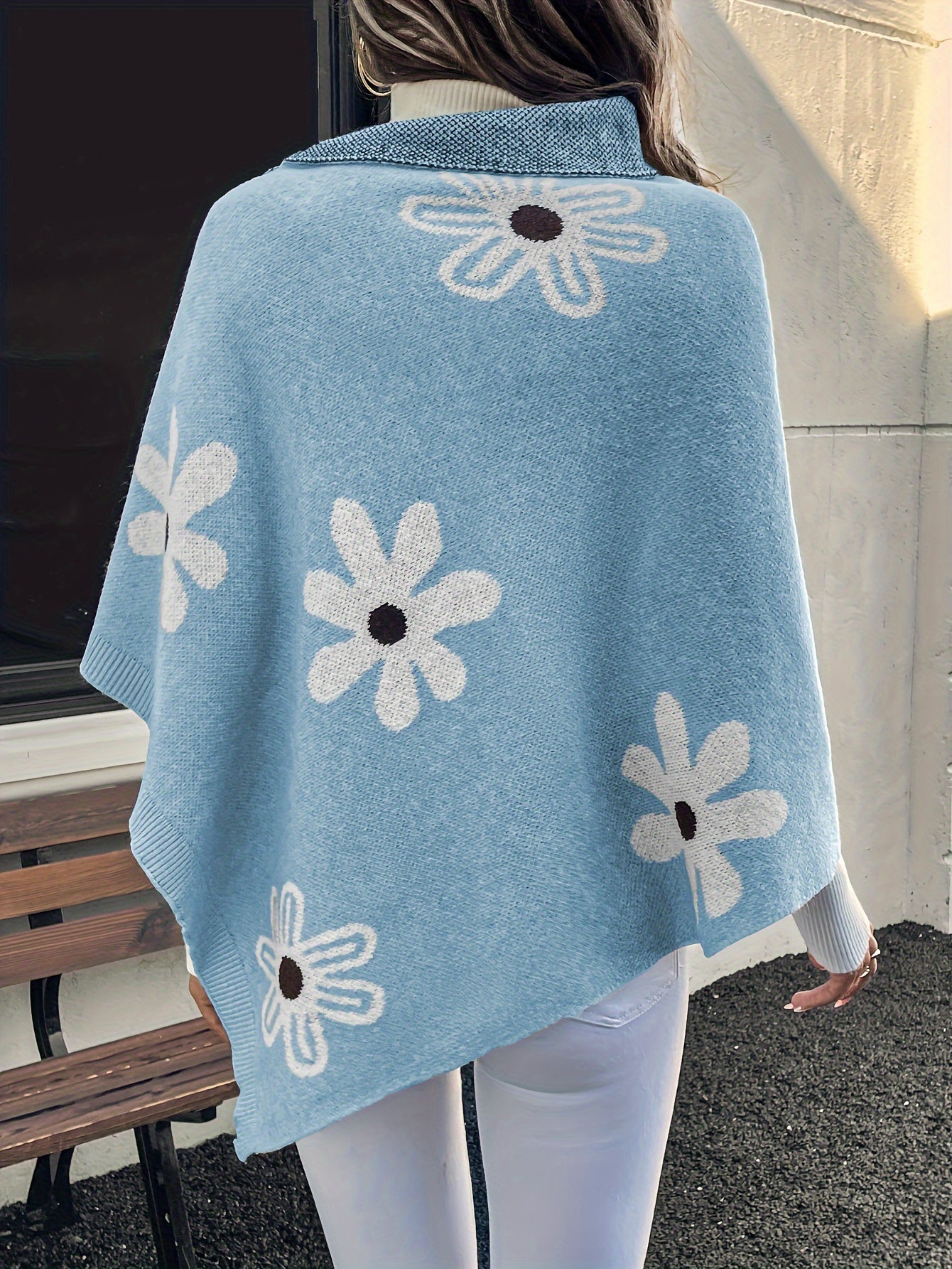 Gwynette | Elegante cape met knopen voor dames – veelzijdige gelaagde ponchojas