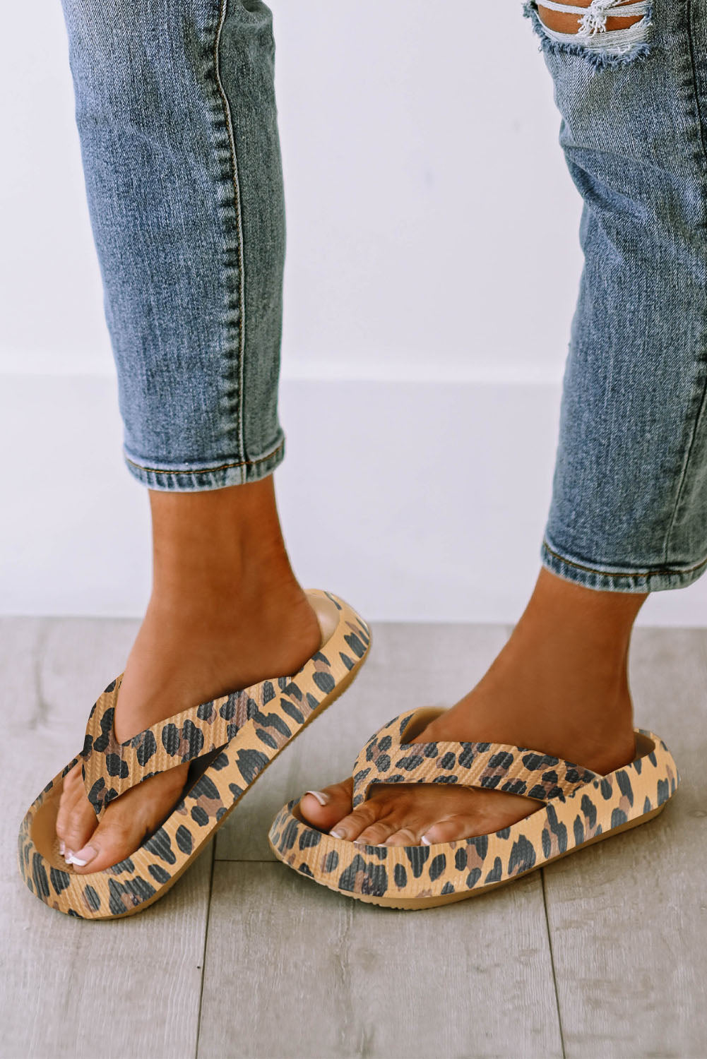 Nyrion | Dames Slippers met Dikke Zool – Gedurfde Zomerprints