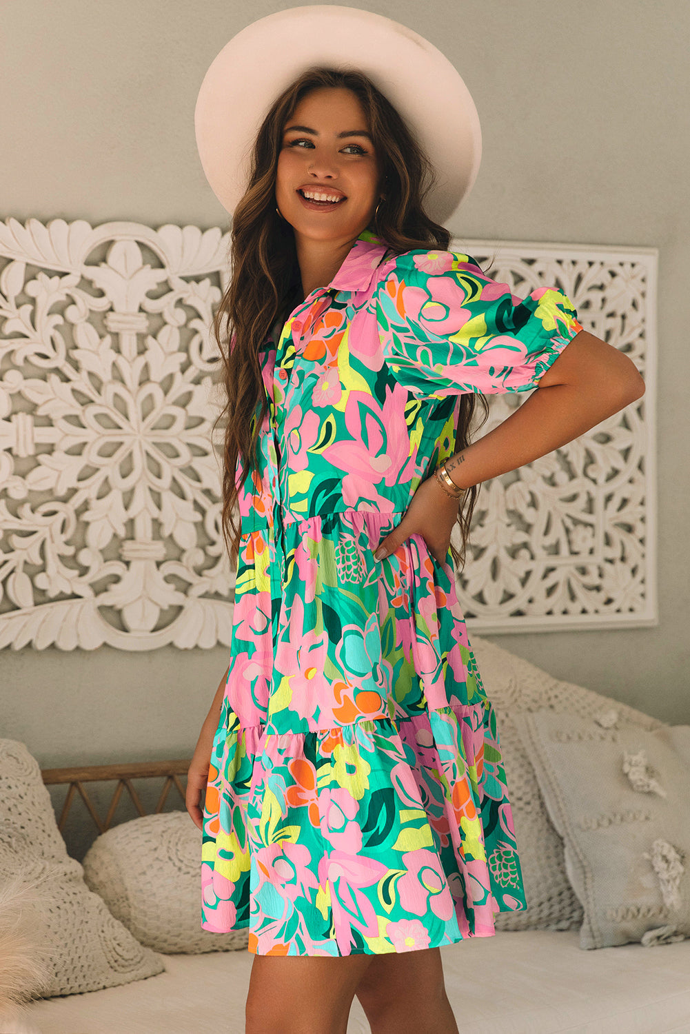 Melantha | Groene bloemenprint babydoll jurk met pofmouwen en kraag – Lichtgewicht zomerjurk