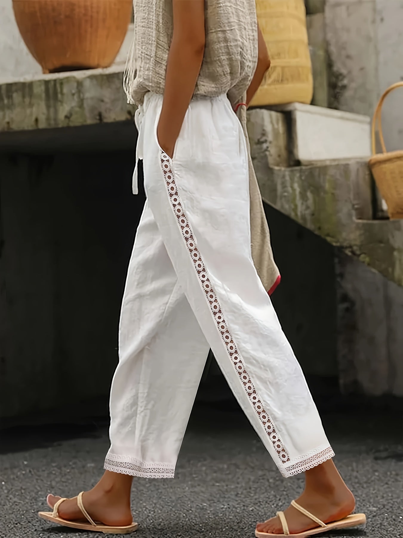 Zalyra | Effen enkellange damesbroek – casual slim fit broek met patchwork en kanten inzetstukken aan de zijkant