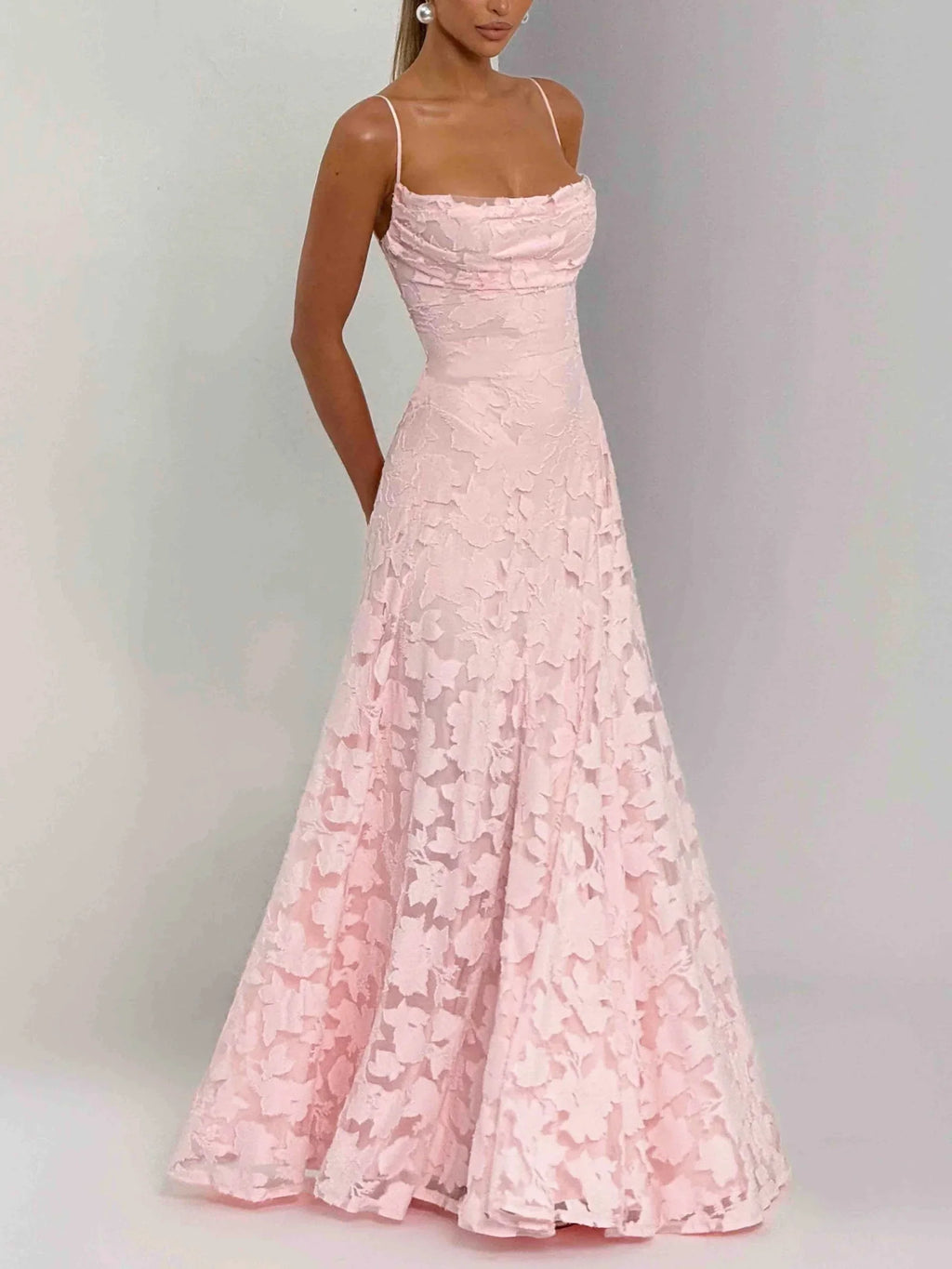 Aenara | Elegante, soepel vallende jurk, casual-chique maxi-jurk met kanten details