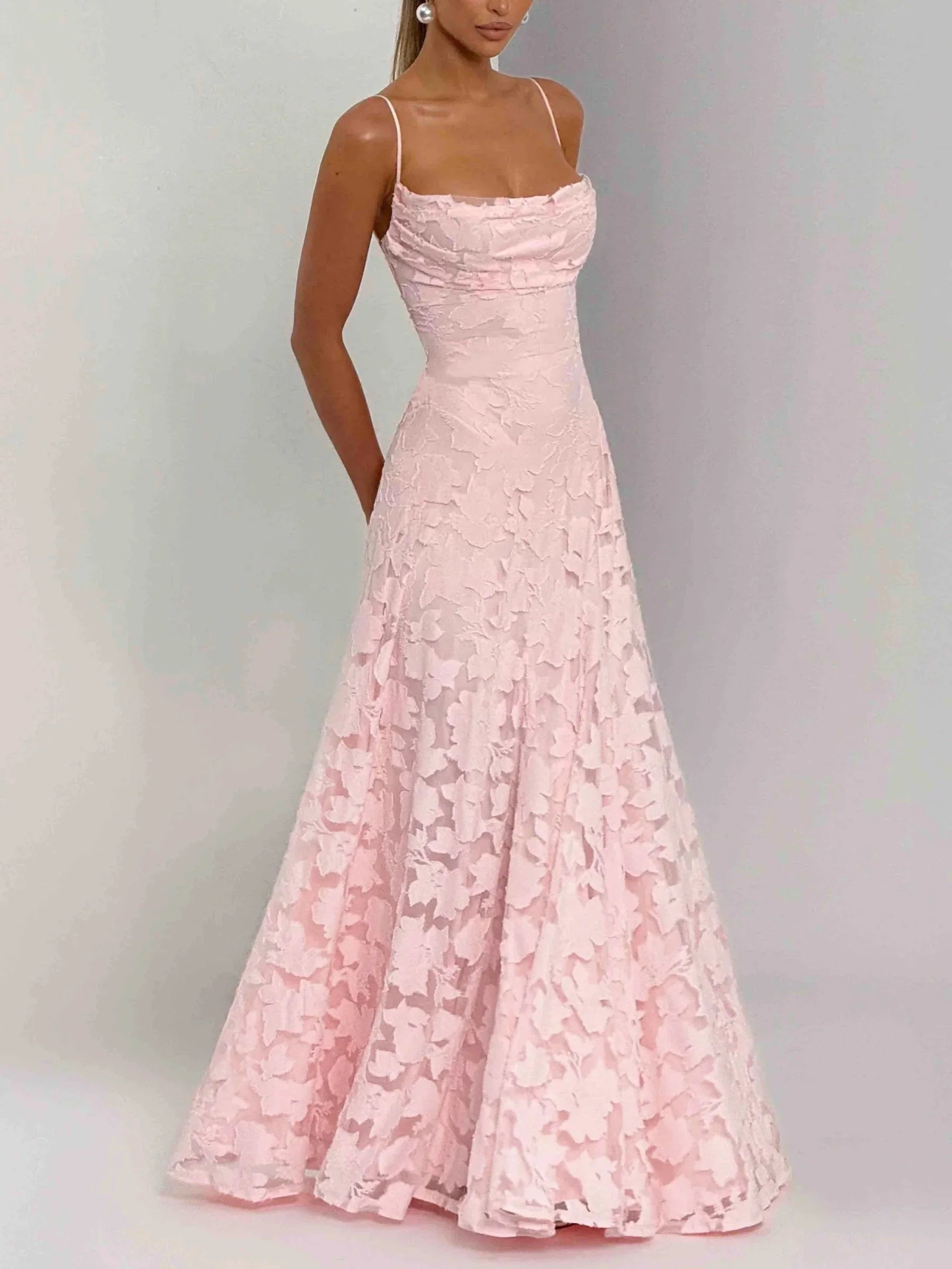 Aenara | Elegante, soepel vallende jurk, casual-chique maxi-jurk met kanten details