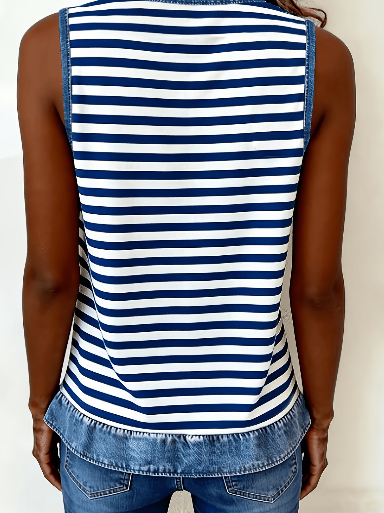 Lyanna | Casual damestop met V-hals en patchwork