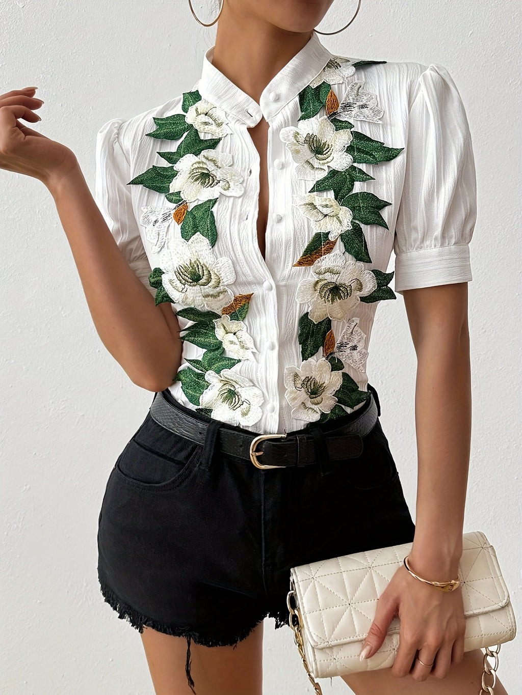 Evara | Elegante damesblouse met pofmouwen – Overhemd met korte mouwen, knoopsluiting en kraag