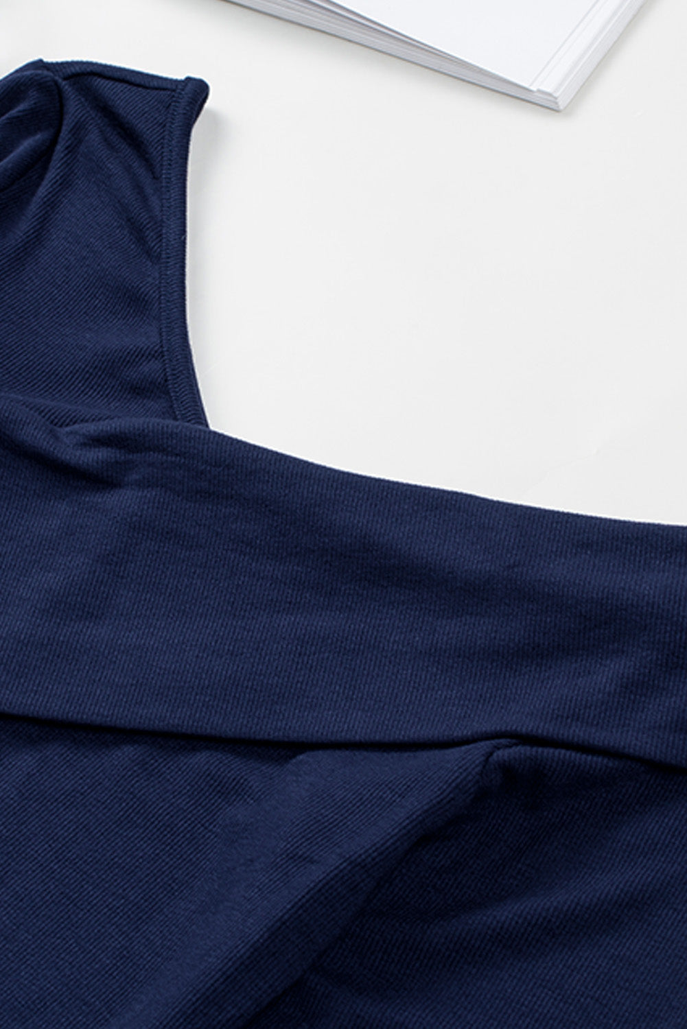 Daria | Geribde overslag Off-shoulder V-hals Lange Mouw Top