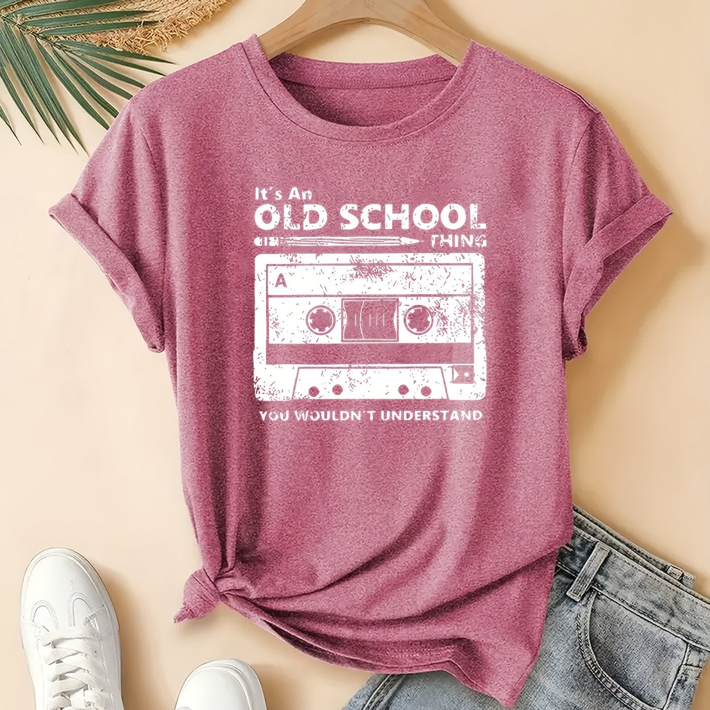 Syralia | Retro muziek T-shirt met cassetteprint, losse pasvorm, korte mouwen