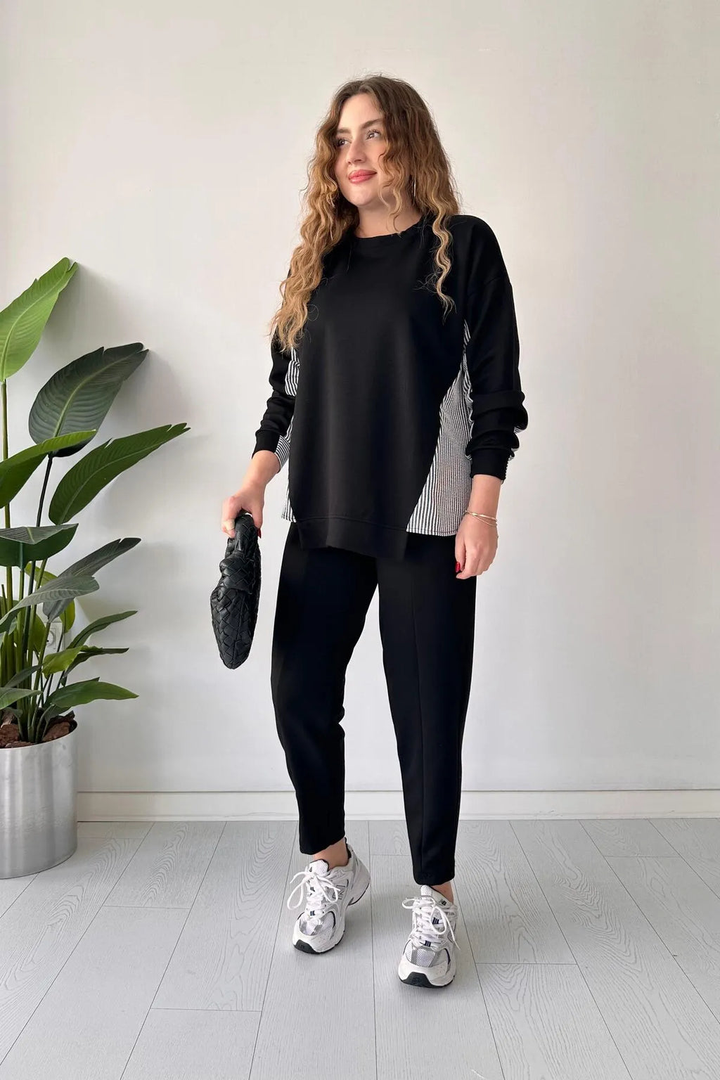 Yvan | Ensemble deux pièces coupe décontractée pour femme – haut à manches longues et pantalon, tenue d'intérieur décontractée