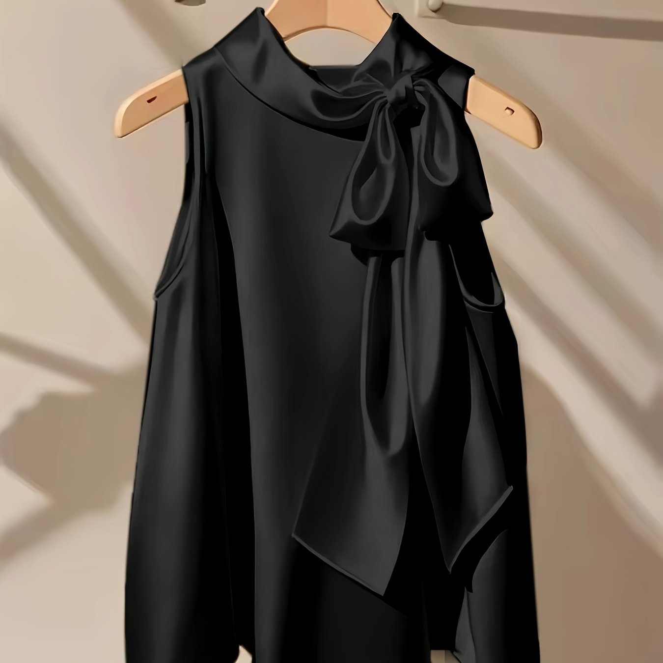 Azae | Mouwloze damesblouse met strik, elegant, effen, ronde hals