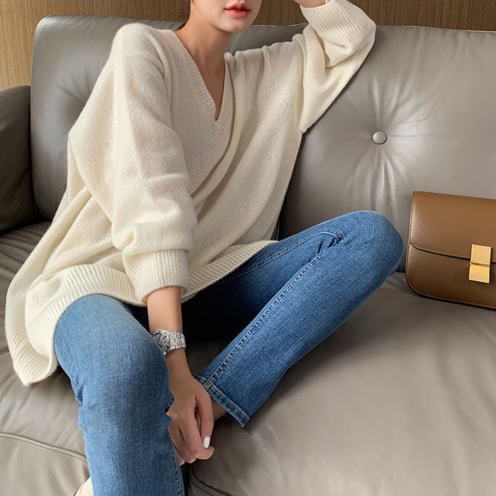 Inger | Klassischer Strickpullover mit V-Ausschnitt für Damen – Locker geschnittener Pullover aus warmem Kaschmirgemisch 