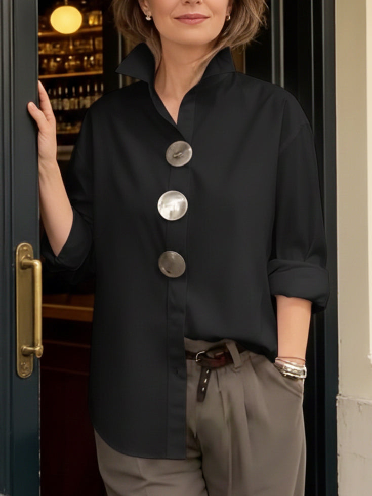 Moria | Chique damesblouse met opstaande kraag – Elegant werkhemd met metalen knopen