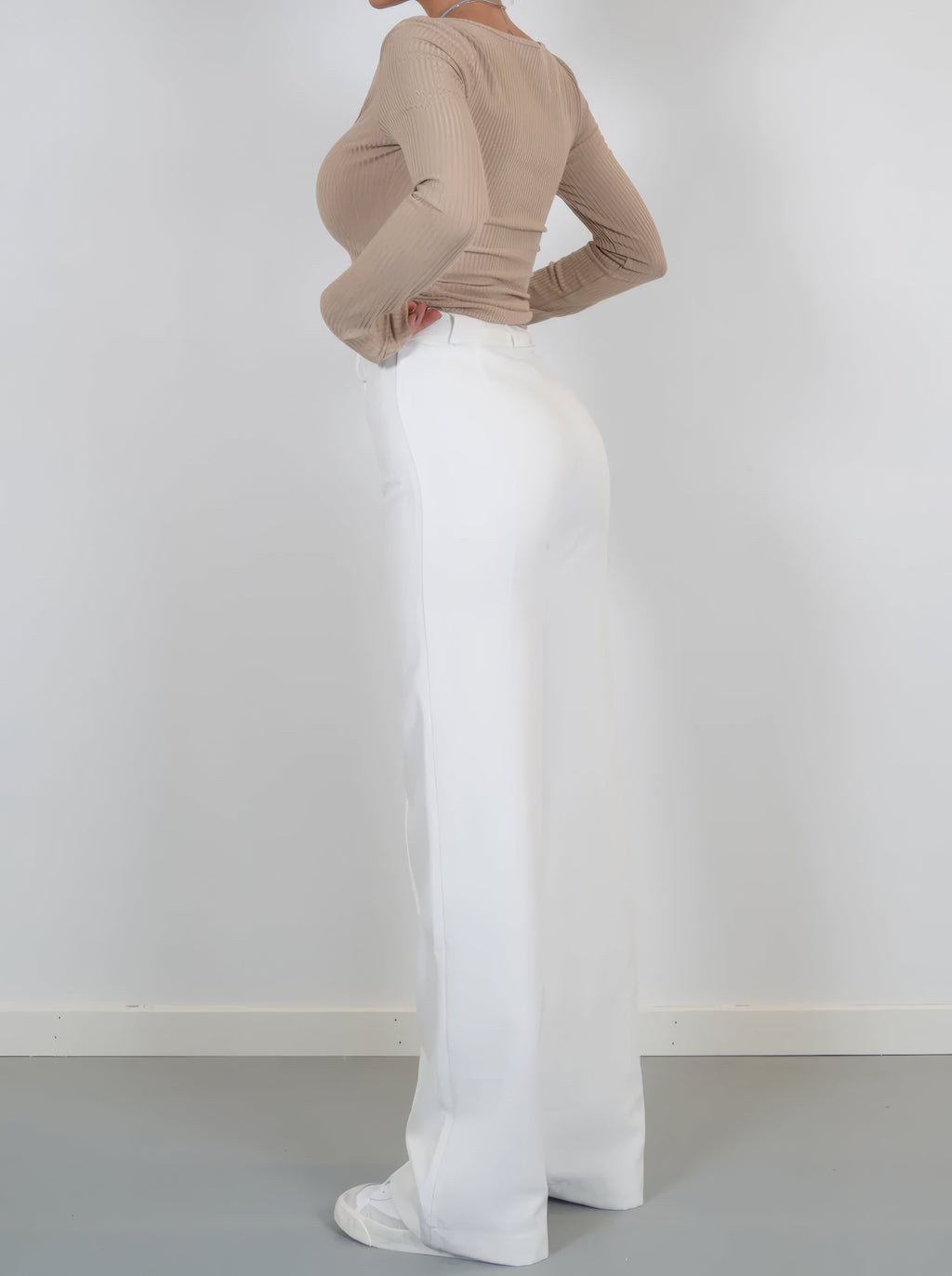 Atalina | Hoge taille broek met rechte pijpen voor dames – Casual & kantoorbroek