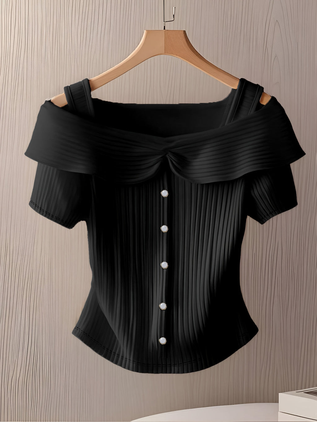 Arlissa | Damesmode: blouse met ruches en knopen, slanke pasvorm, korte mouwen