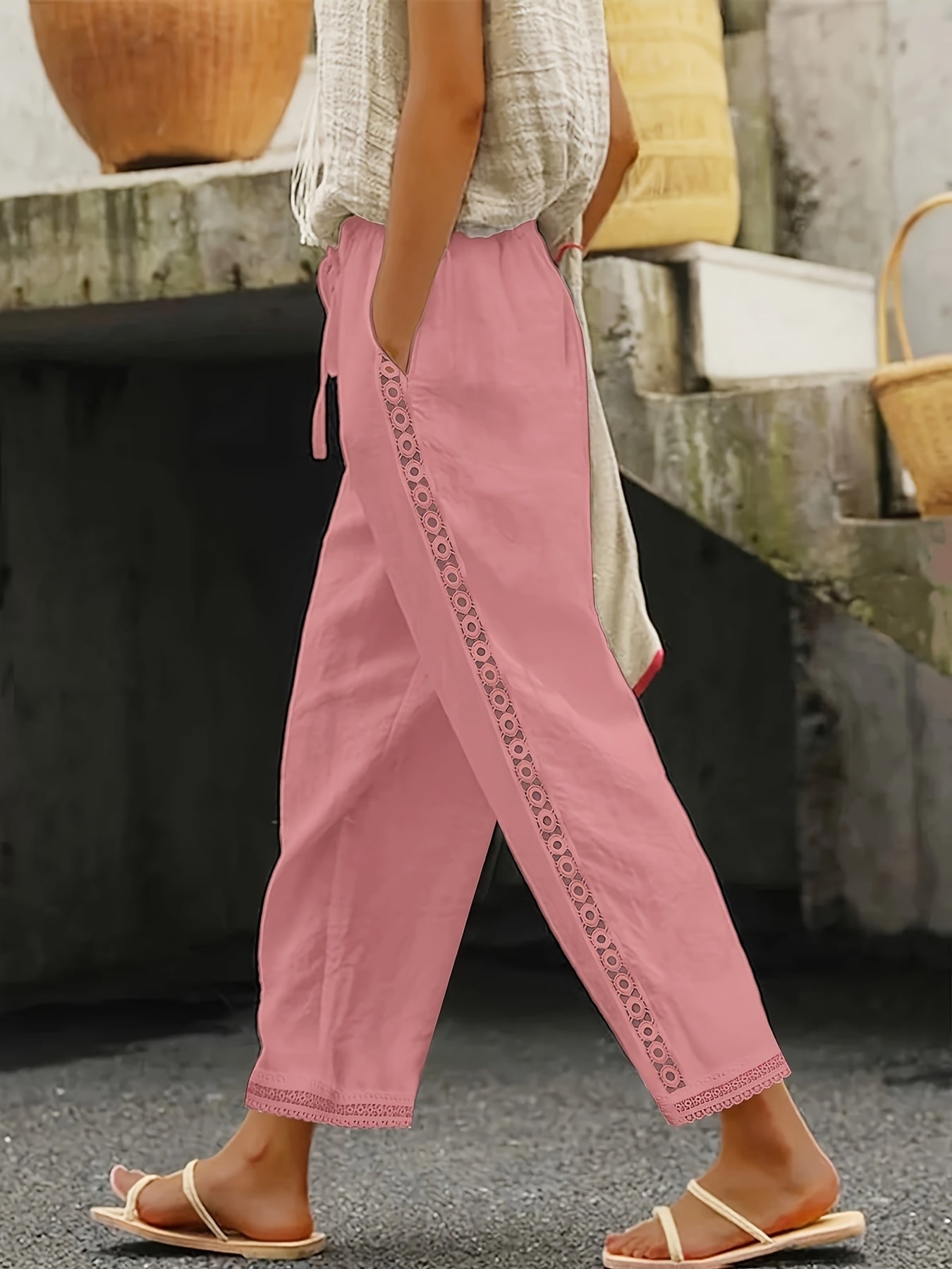 Zalyra | Effen enkellange damesbroek – casual slim fit broek met patchwork en kanten inzetstukken aan de zijkant