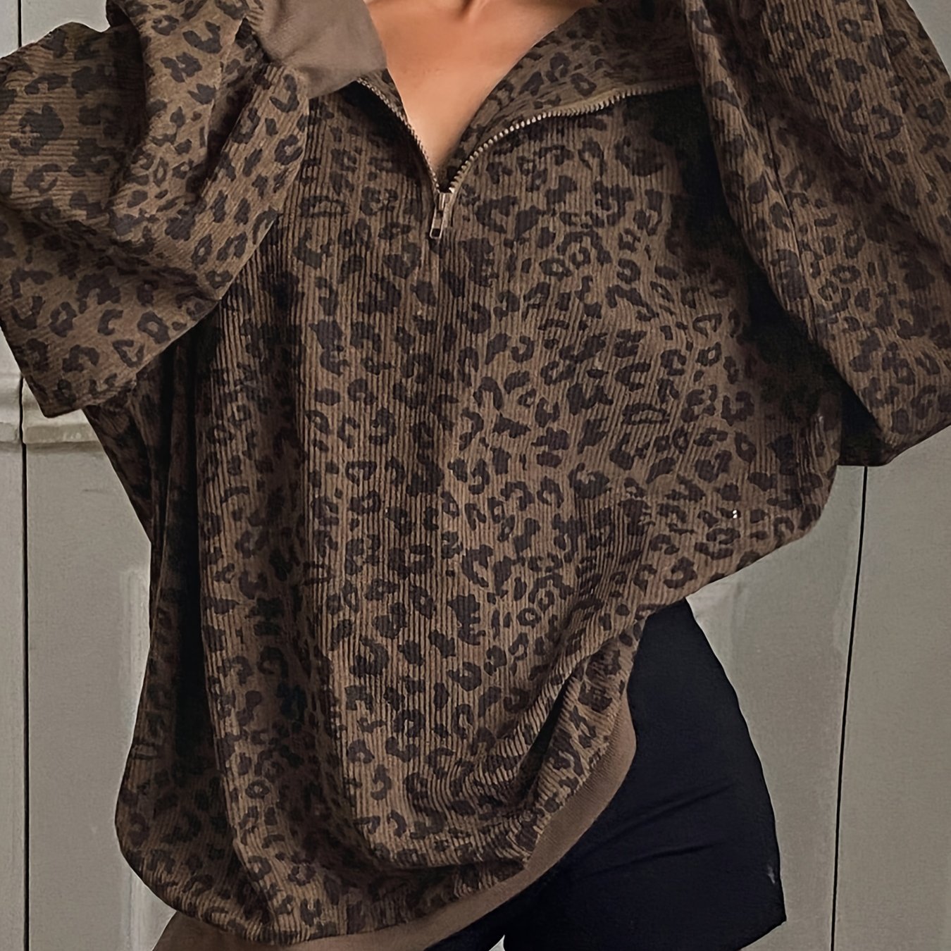 Oriella | Dames Sweatshirt met Luipaardprint en Halve Rits – Losvallende Pasvorm
