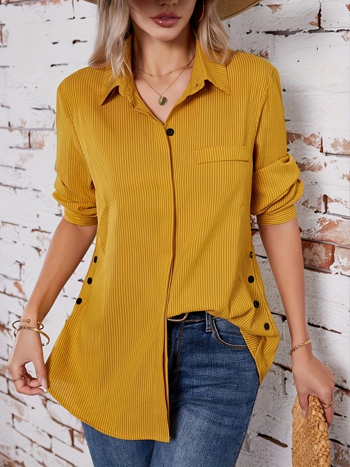 Persephone | Casual gestreepte damesblouse – Overhemd met lange mouwen en knopen