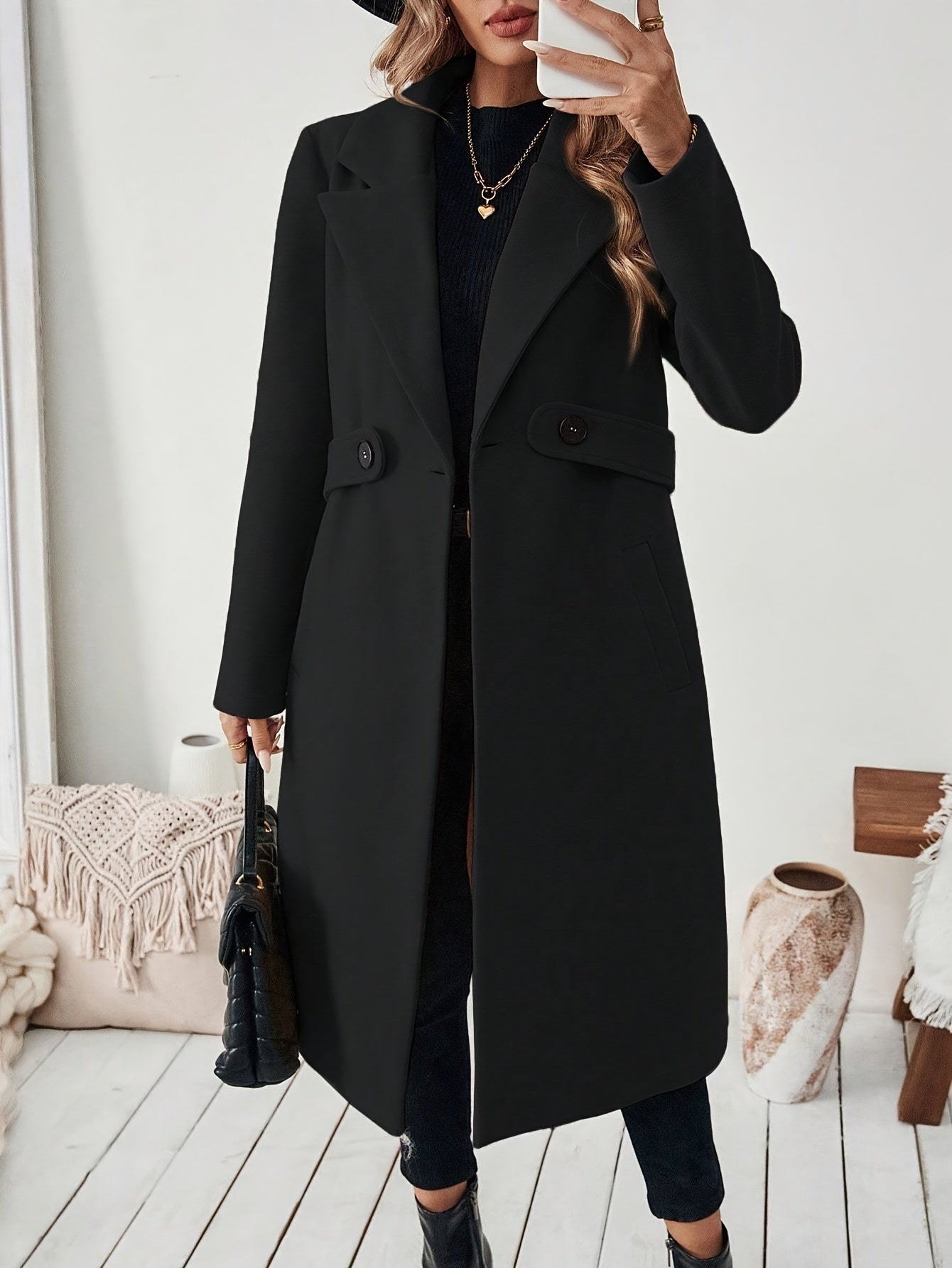 Veyrissa | Élégant manteau long pour femme – ceinture ajustable, ourlet asymétrique, col à revers