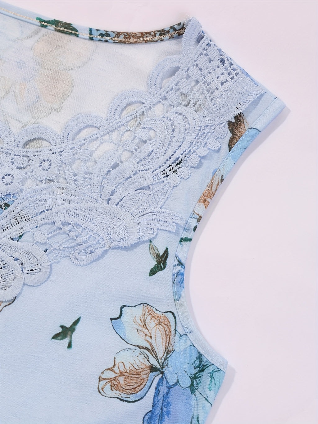 Myrina | Mouwloze top met bloemenprint en kanten patchwork voor dames – Elegante ronde hals