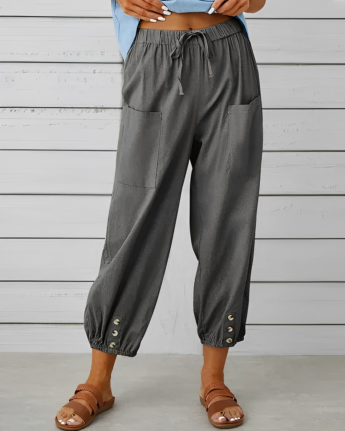 Chloe | Damesbroek met hoge taille en wijde pijpen – soepelvallende casual broek