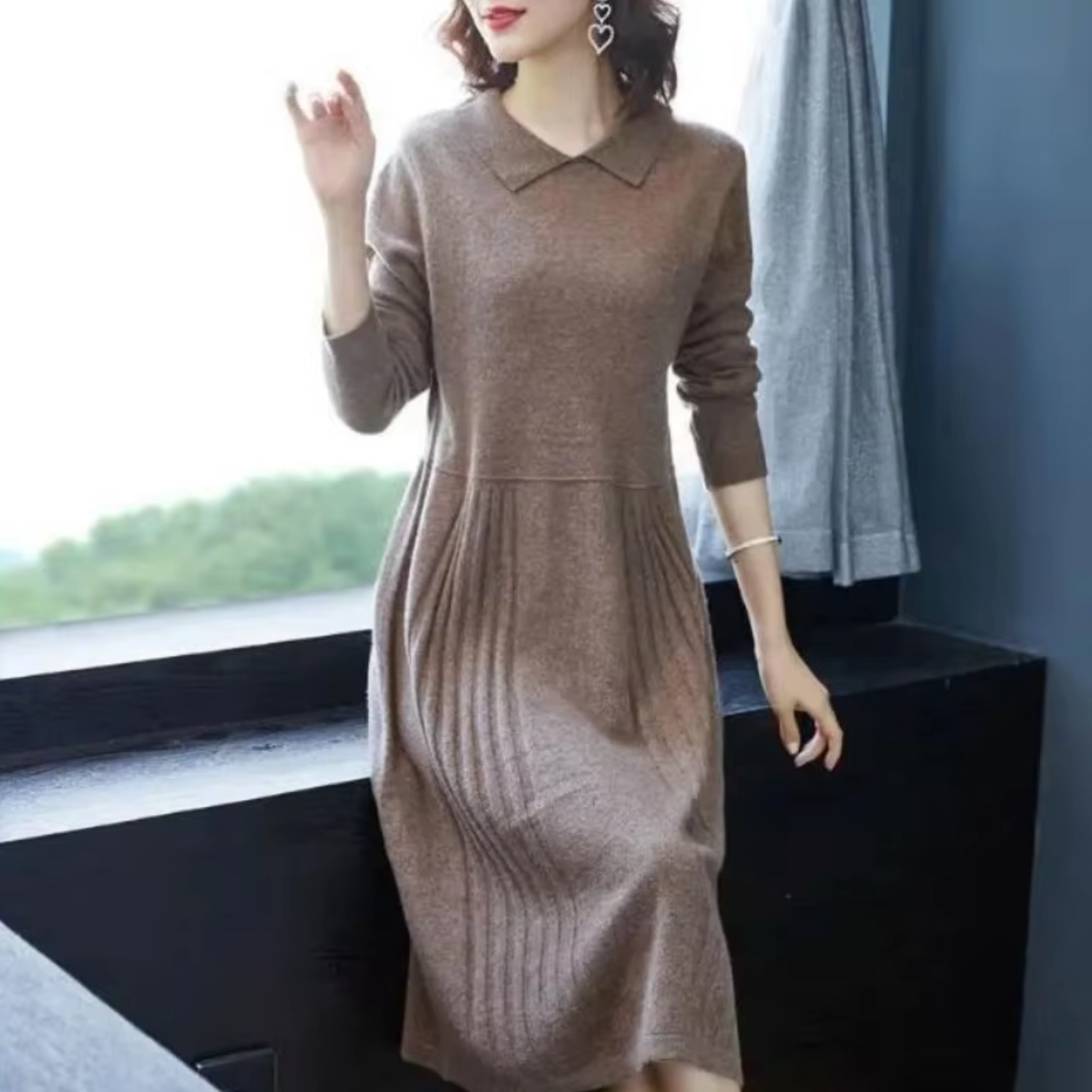 Saki | Dames gebreide jurk met kraag – Elegante geribde knit midi jurk