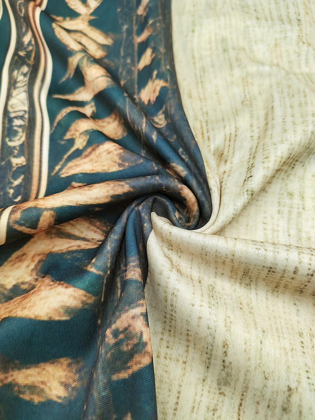 Zane | Henley-shirt voor heren met tribale print – casual met korte mouwen