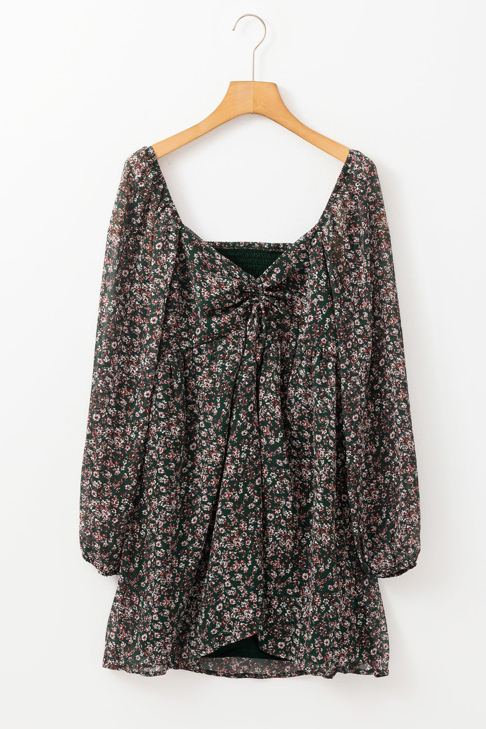 Isabella | Groene mini-jurk met bloemenprint – Sweetheart halslijn, gerimpelde rug, A-lijn pasvorm