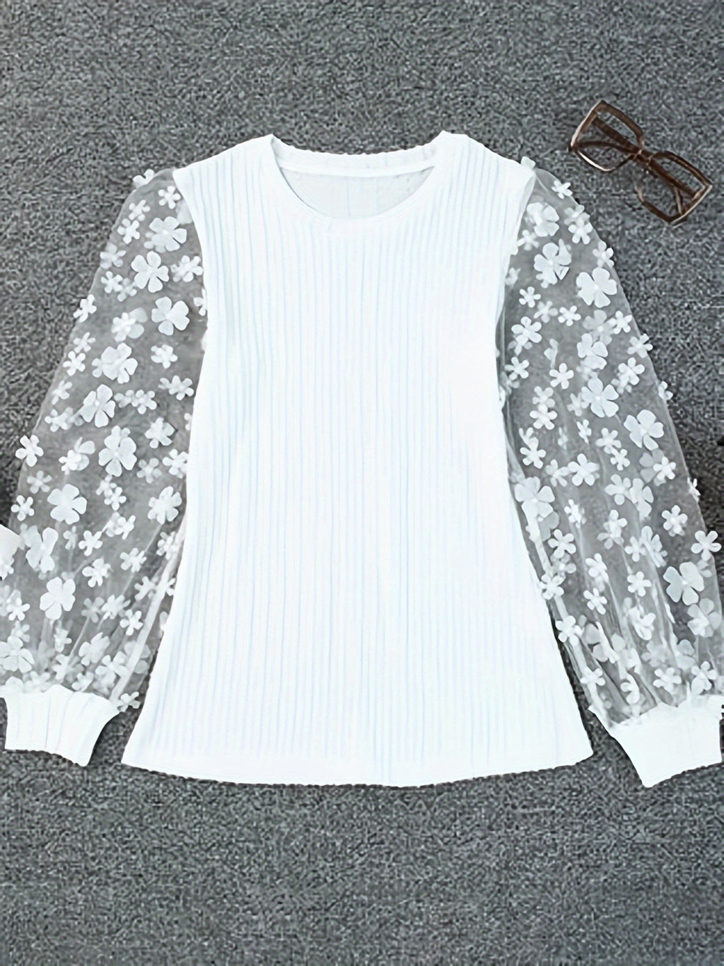 Hyselle | Dames Top met Textuur en Ronde Hals – Elegante Blouse met Mesh-Details