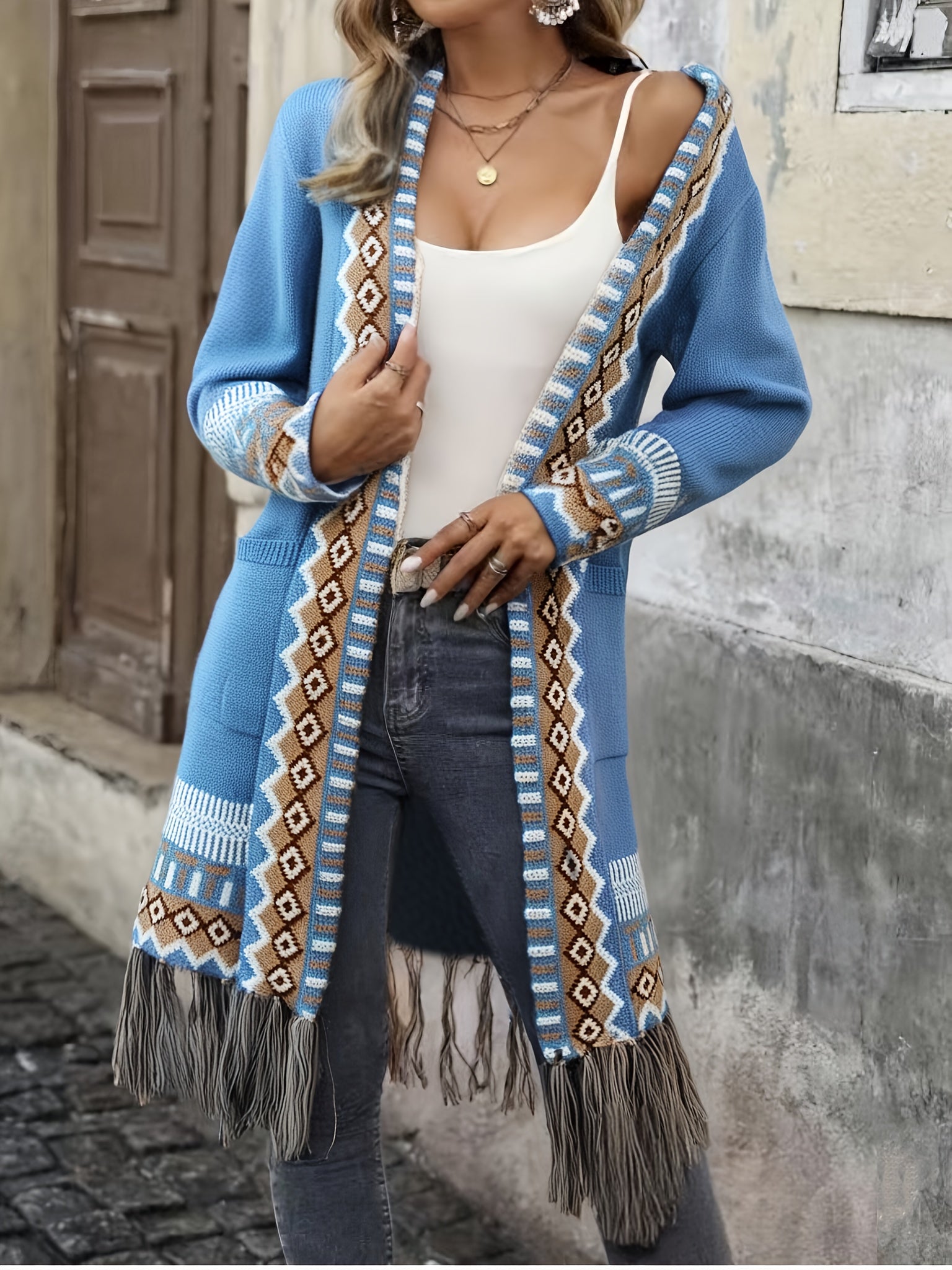 Leoria | Dames Lang Vest – Contrasterend Geometrisch Patroon, Kwastjeszoom