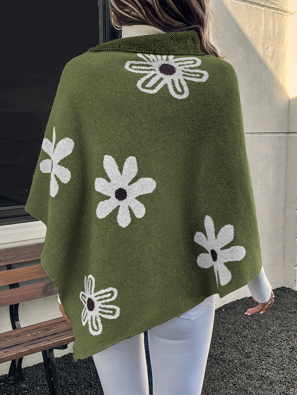 Gwynette | Elegante cape met knopen voor dames – veelzijdige gelaagde ponchojas