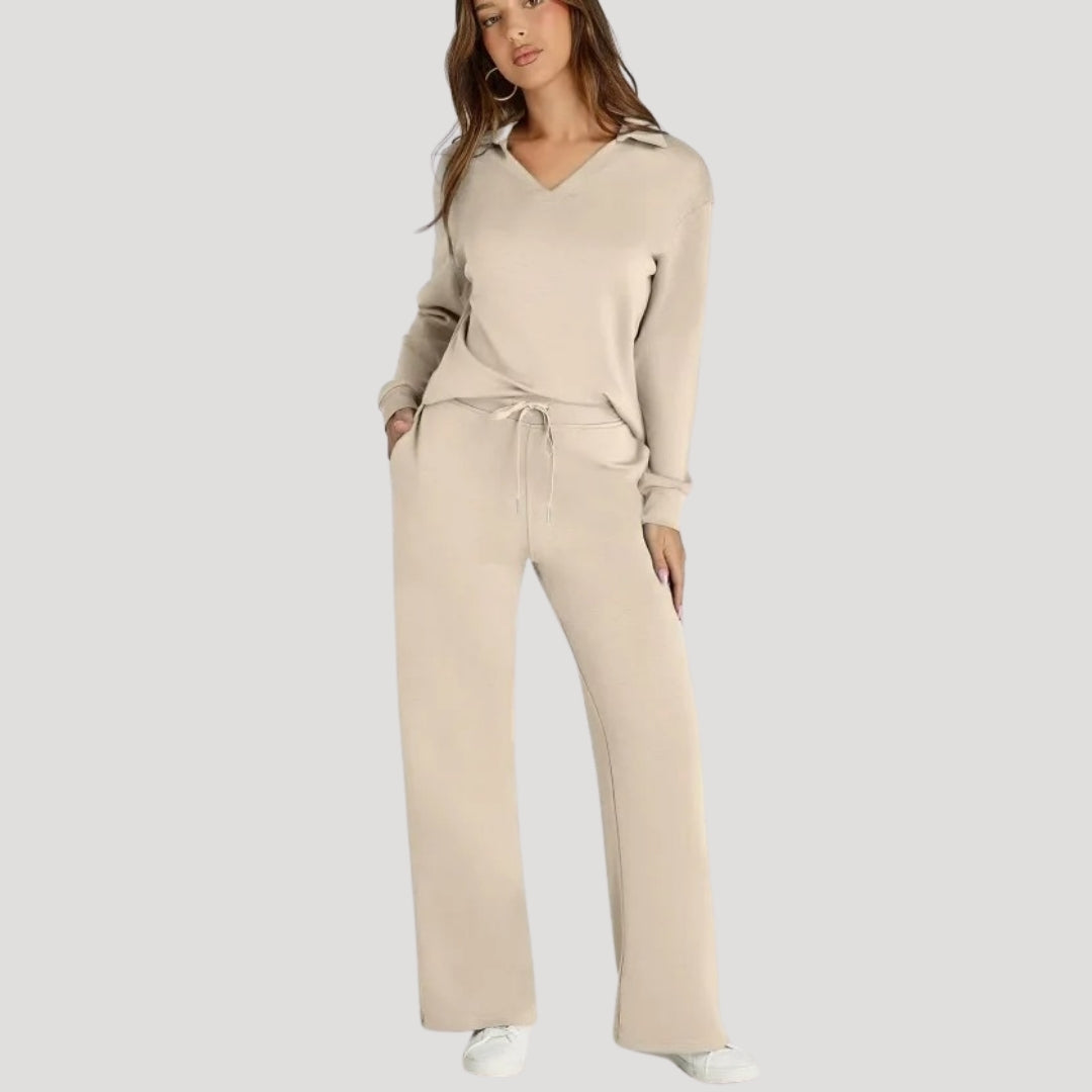 Caelyra | Chique gebreide set voor dames – Top met V-hals en comfortabele loungebroek