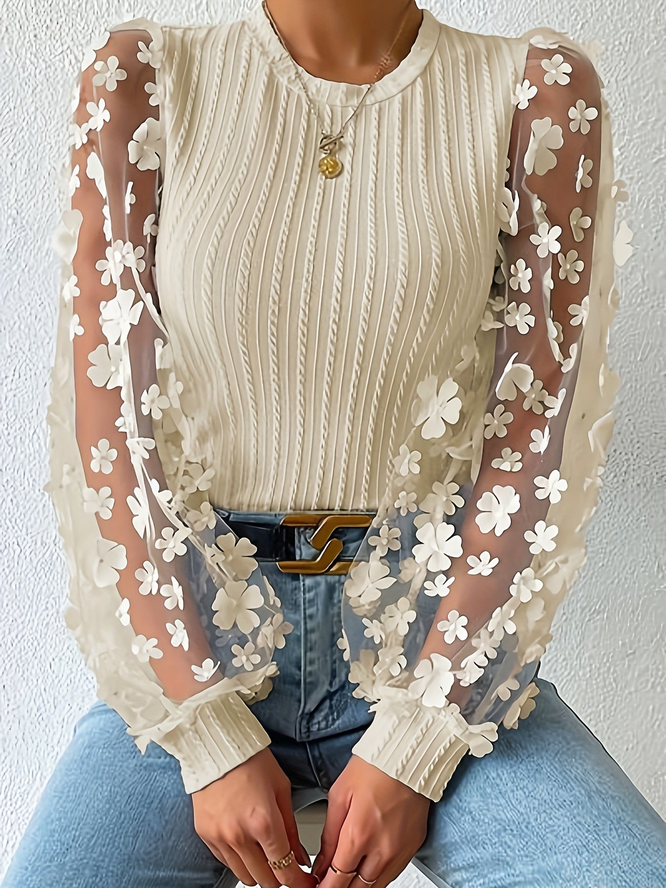 Hyselle | Dames Top met Textuur en Ronde Hals – Elegante Blouse met Mesh-Details