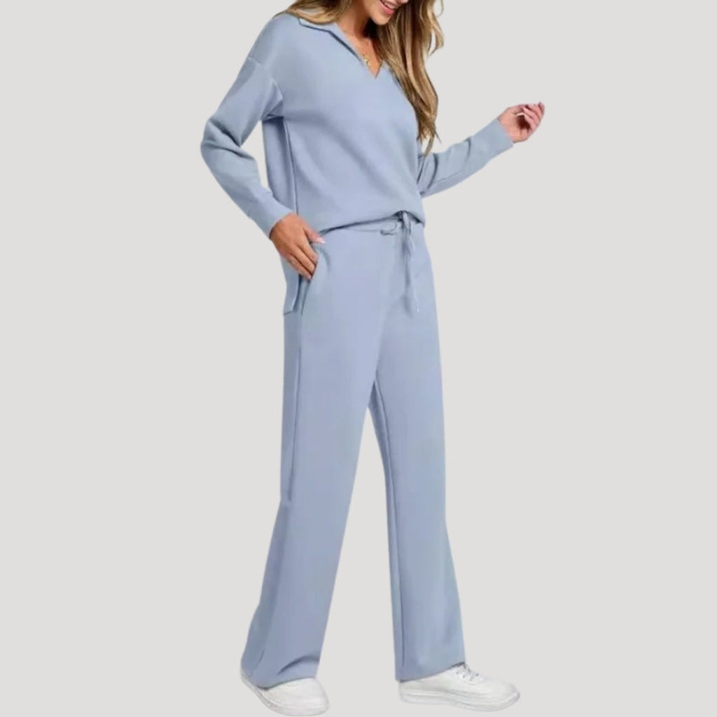 Caelyra | Chique gebreide set voor dames – Top met V-hals en comfortabele loungebroek
