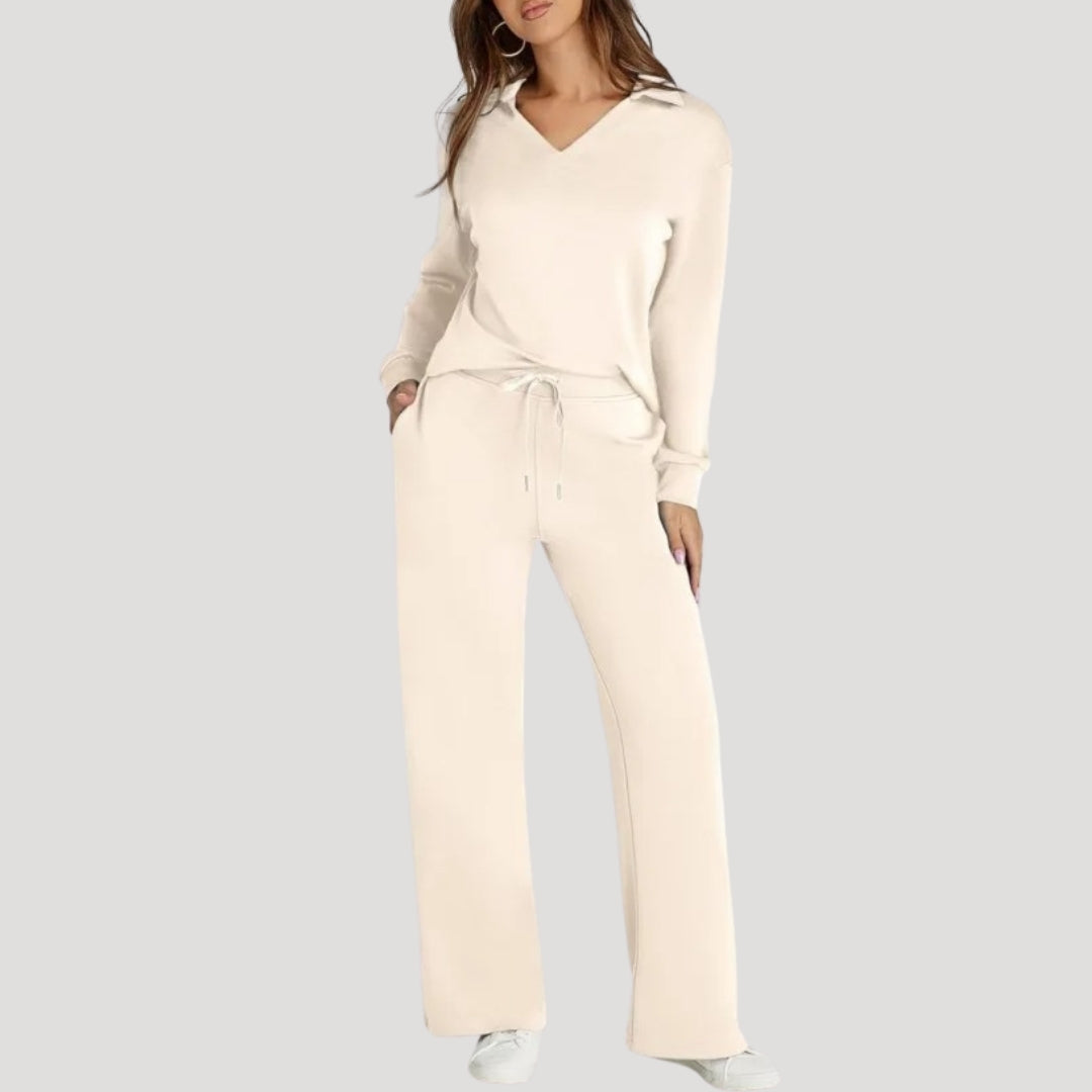 Caelyra | Chique gebreide set voor dames – Top met V-hals en comfortabele loungebroek