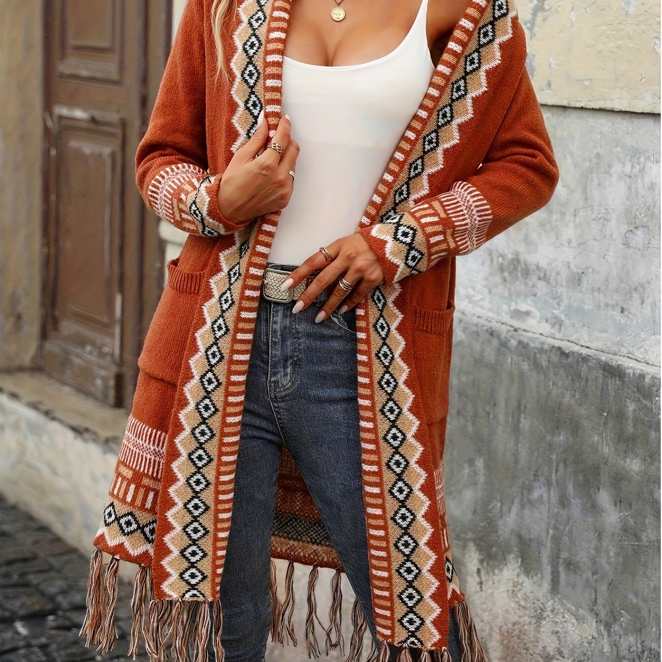 Leoria | Dames Lang Vest – Contrasterend Geometrisch Patroon, Kwastjeszoom