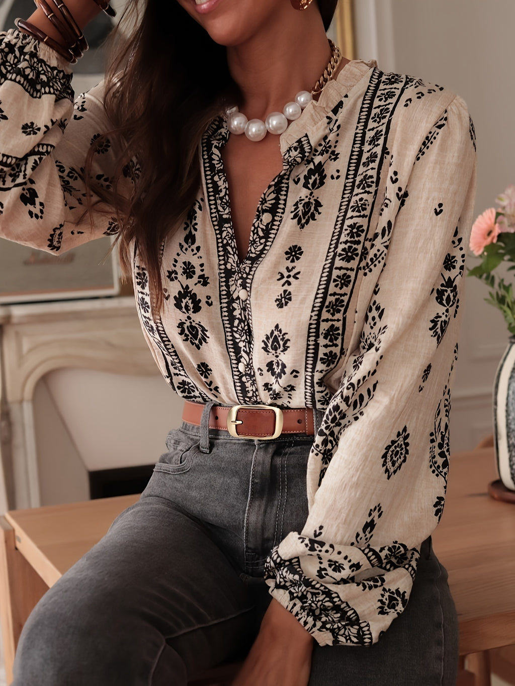 Halcyon | Locker geschnittene Bluse mit geometrischem Print und Laternenärmeln