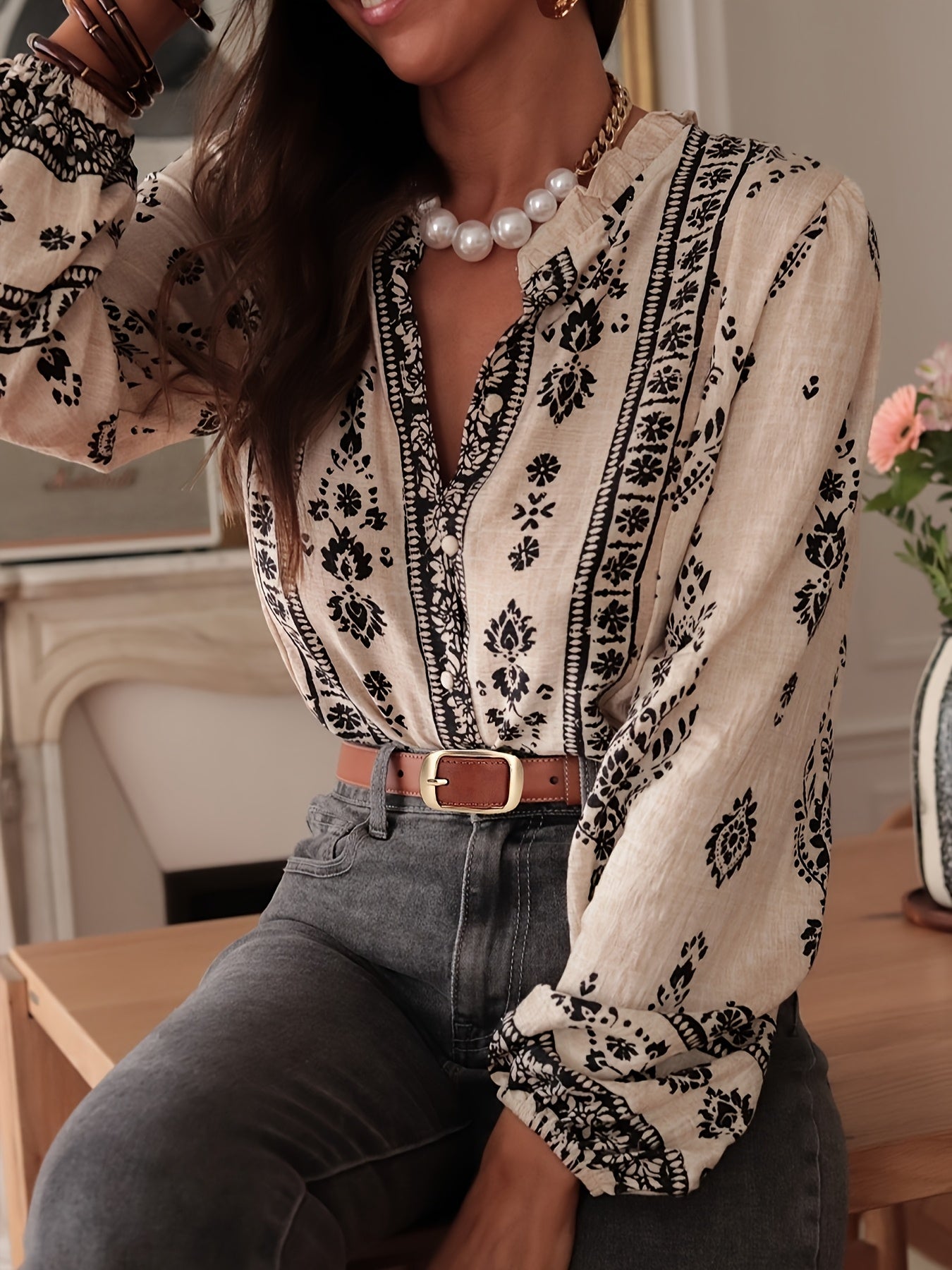 Halcyon | Locker geschnittene Bluse mit geometrischem Print und Laternenärmeln