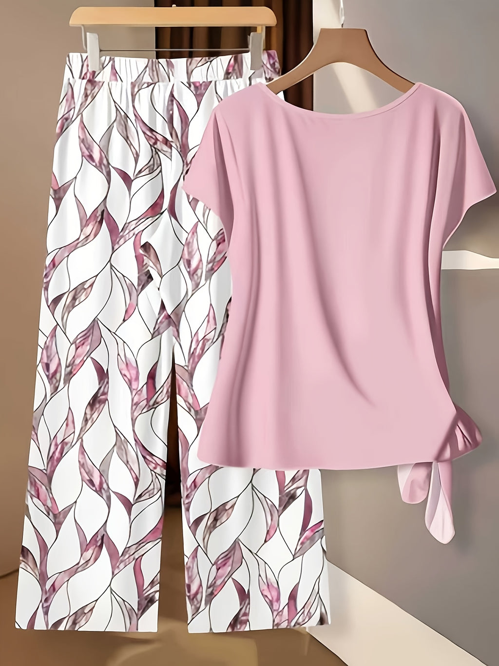 Gena | Tweedelige damesset – top met korte mouwen en bedrukte wijde broek, zomerse co-ord set