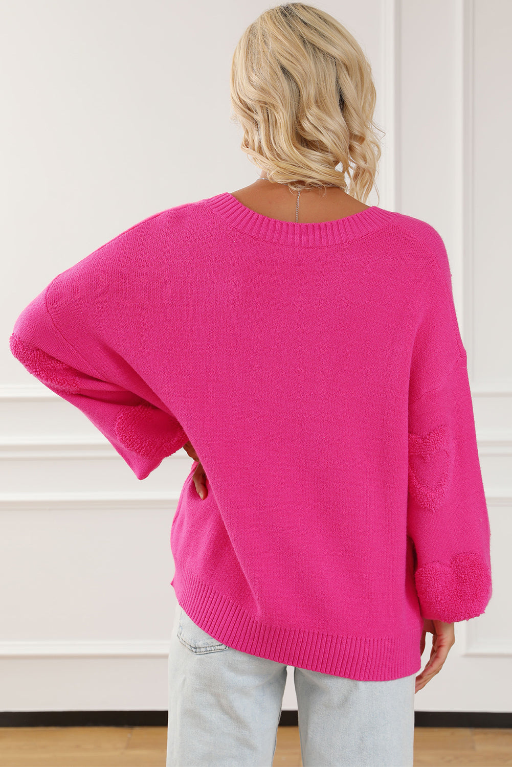 Avarine | Pull femme à cœurs - Col V, perles de nacre et texture douce