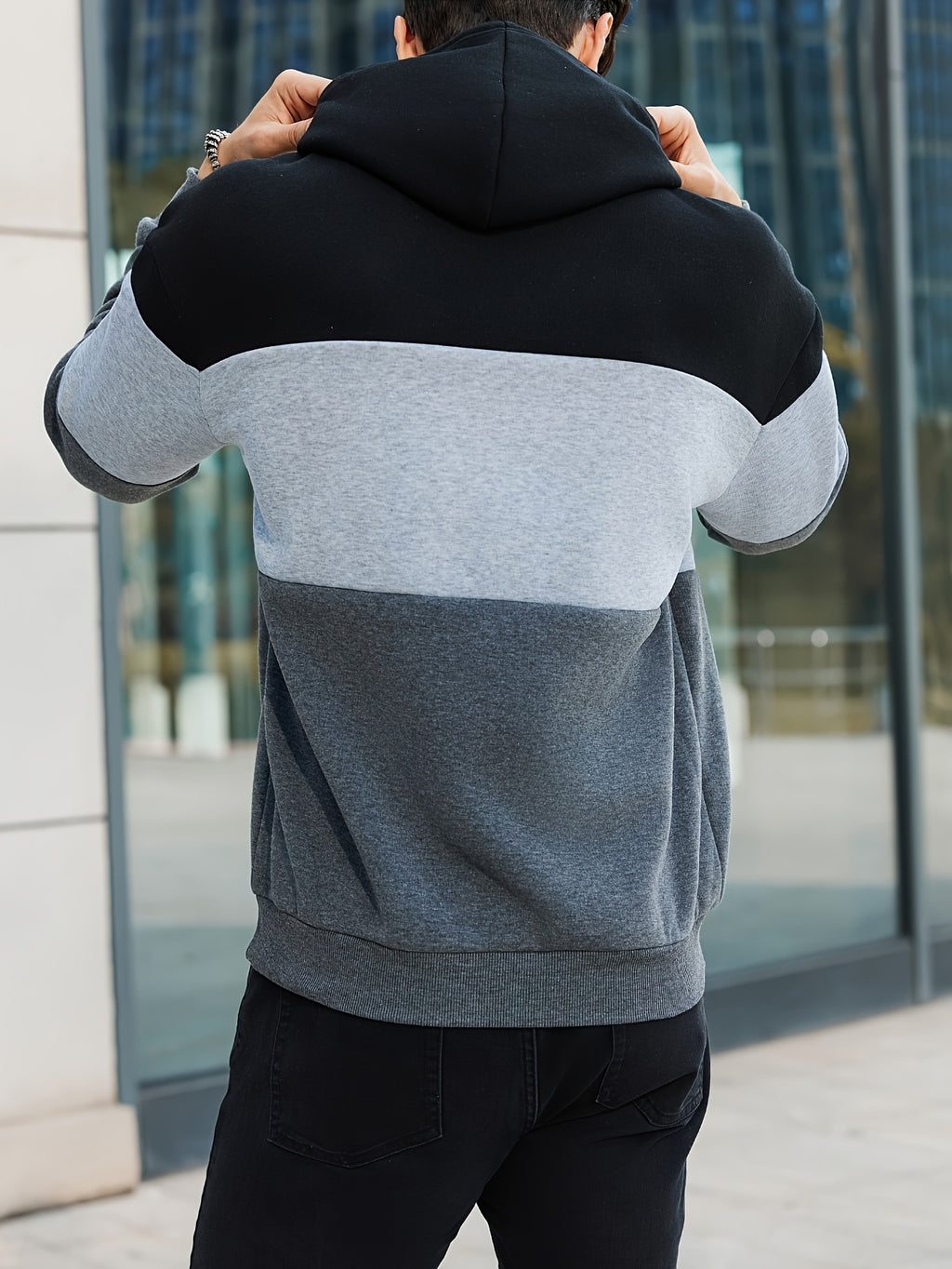 Eitan | Oversized Herren-Hoodie mit Farbblock-Design – Zweifarbiger Pullover mit Tasche