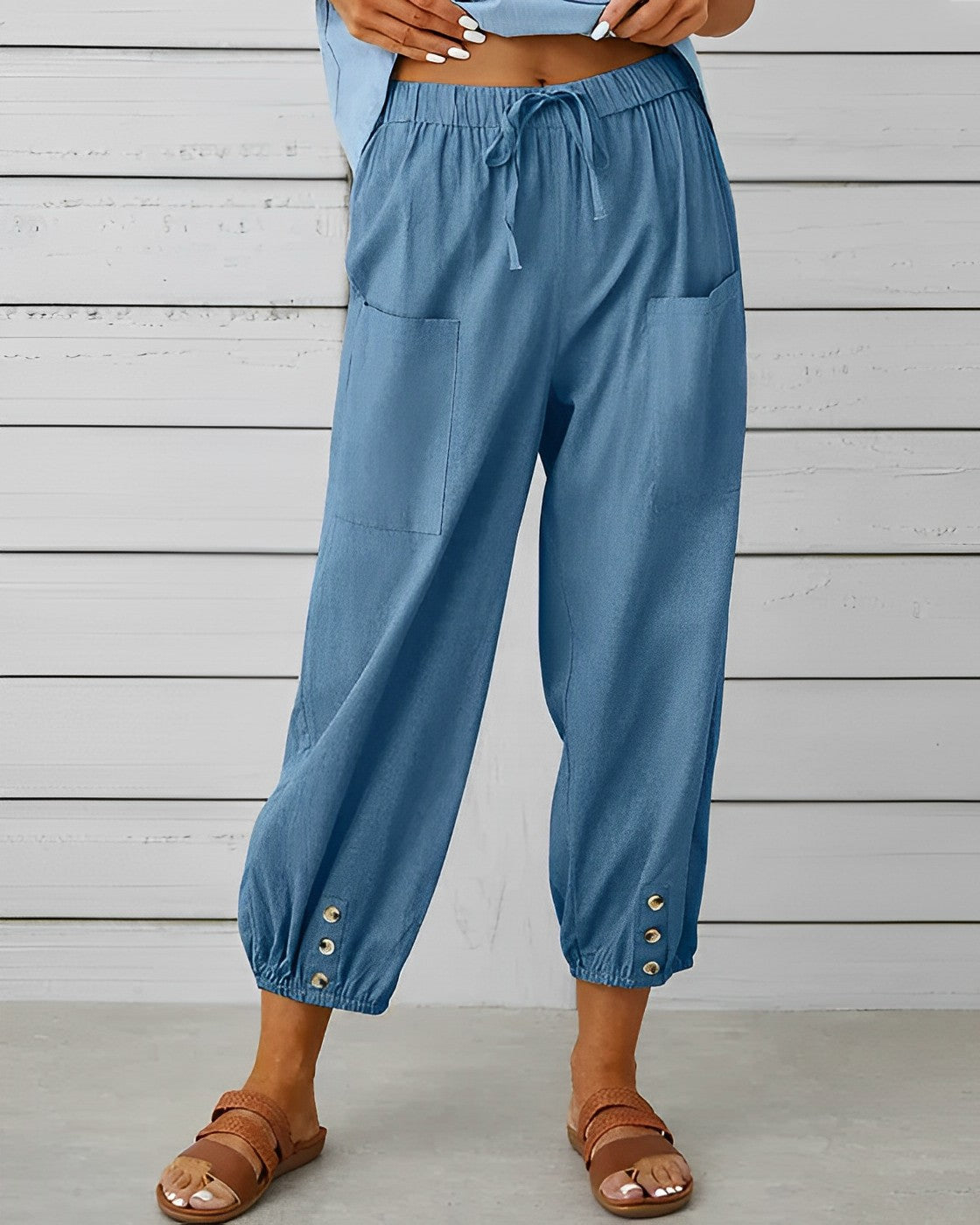 Chloe | Damesbroek met hoge taille en wijde pijpen – soepelvallende casual broek