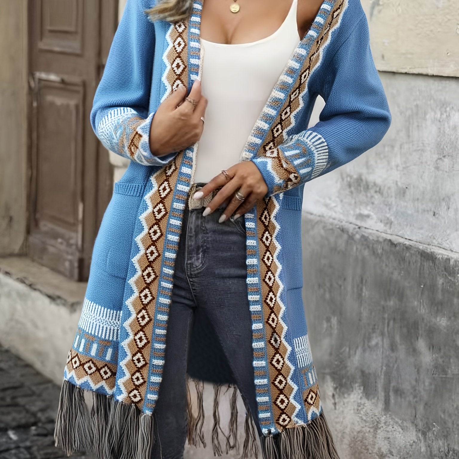 Leoria | Dames Lang Vest – Contrasterend Geometrisch Patroon, Kwastjeszoom
