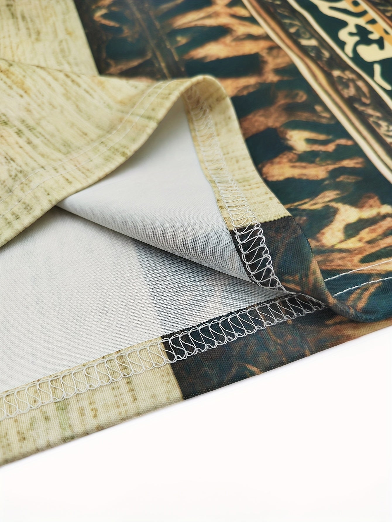 Zane | Henley-shirt voor heren met tribale print – casual met korte mouwen