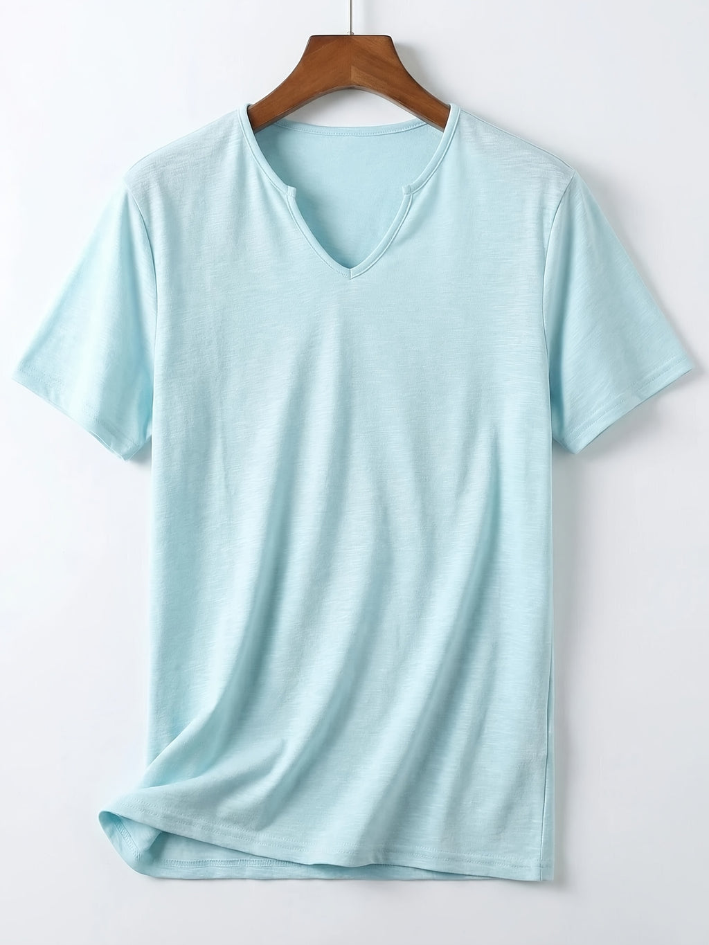 Tariano  | Ademend T-shirt met V-hals voor heren, casual, korte mouwen, effen kleur
