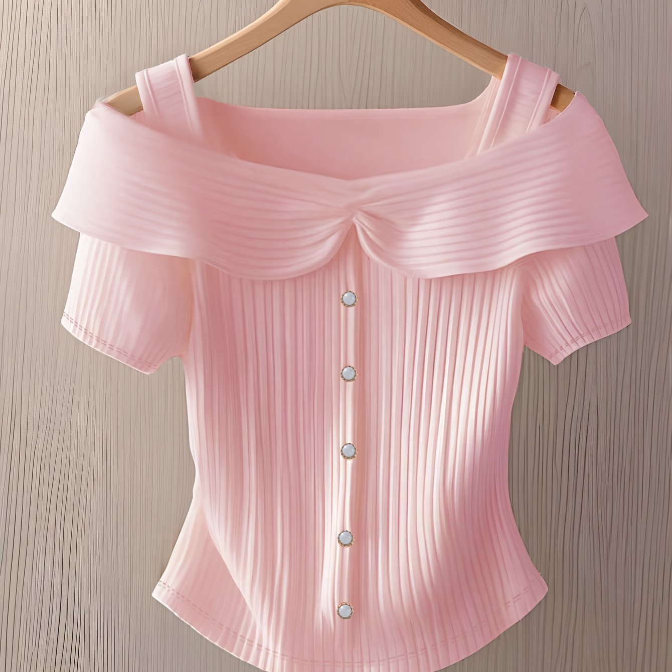 Arlissa | Damesmode: blouse met ruches en knopen, slanke pasvorm, korte mouwen