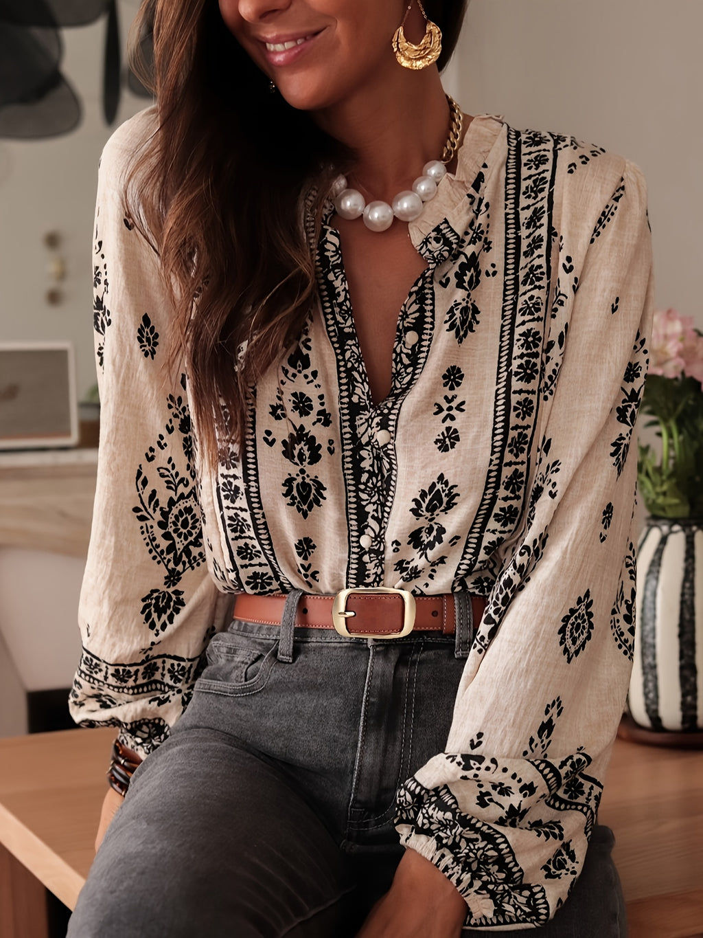 Halcyon | Locker geschnittene Bluse mit geometrischem Print und Laternenärmeln