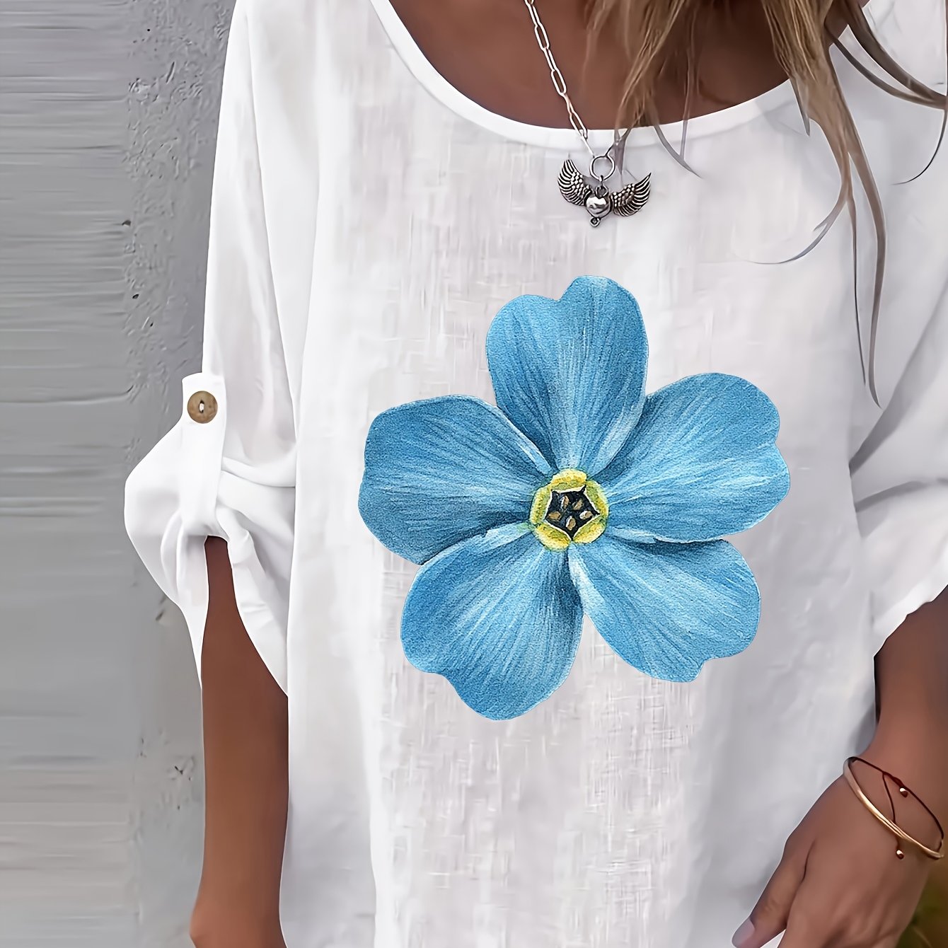 Lunelle | Elegant dames-T-shirt met bloemenprint en ronde hals – Casual, losse pasvorm, knoopjes, lente