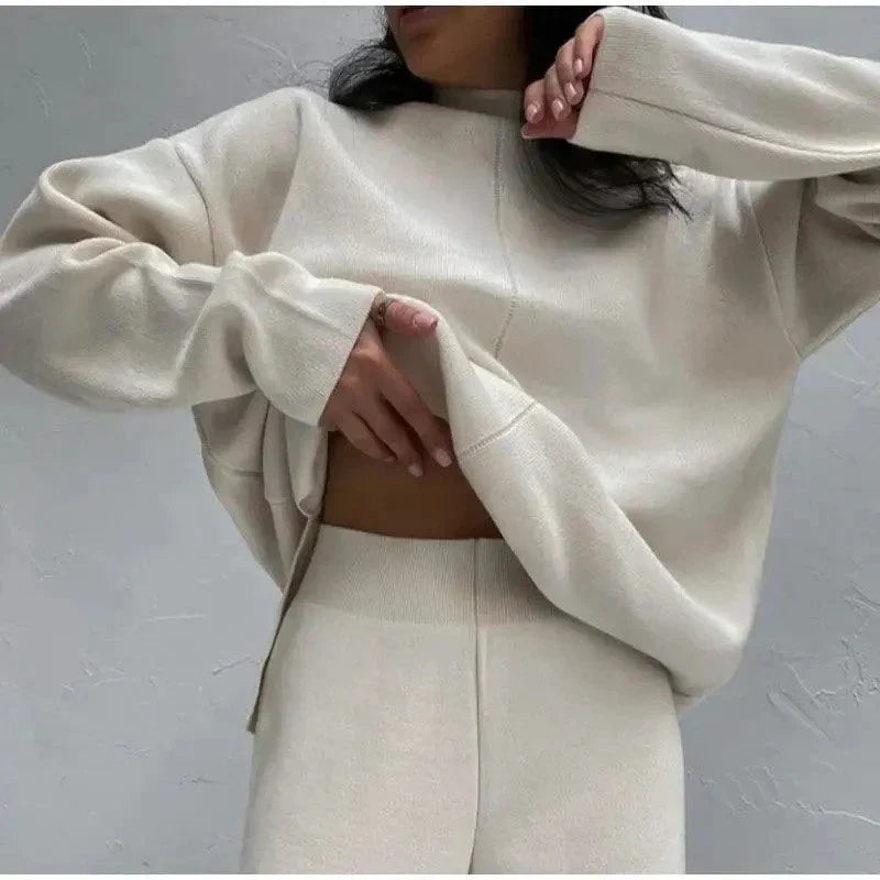 Avelora | Luxe loungewear-set voor dames – Zachte, elegante tweedelige set voor thuis