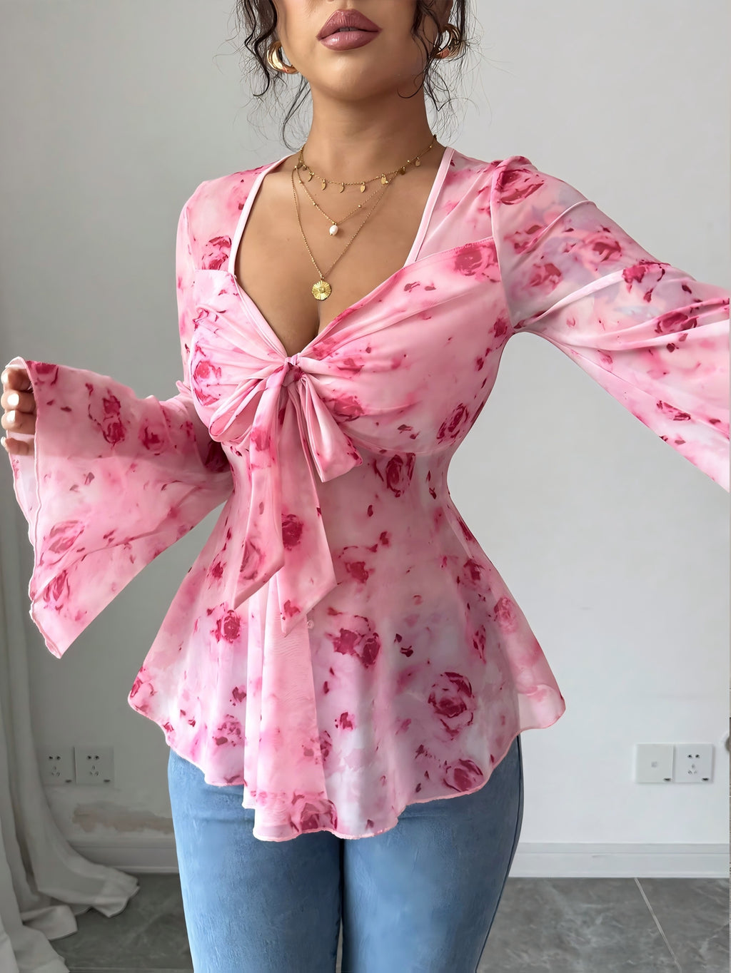 Elvarisen | Dames-top van doorschijnend mesh met bloemenprint – Elegant casual T-shirt
