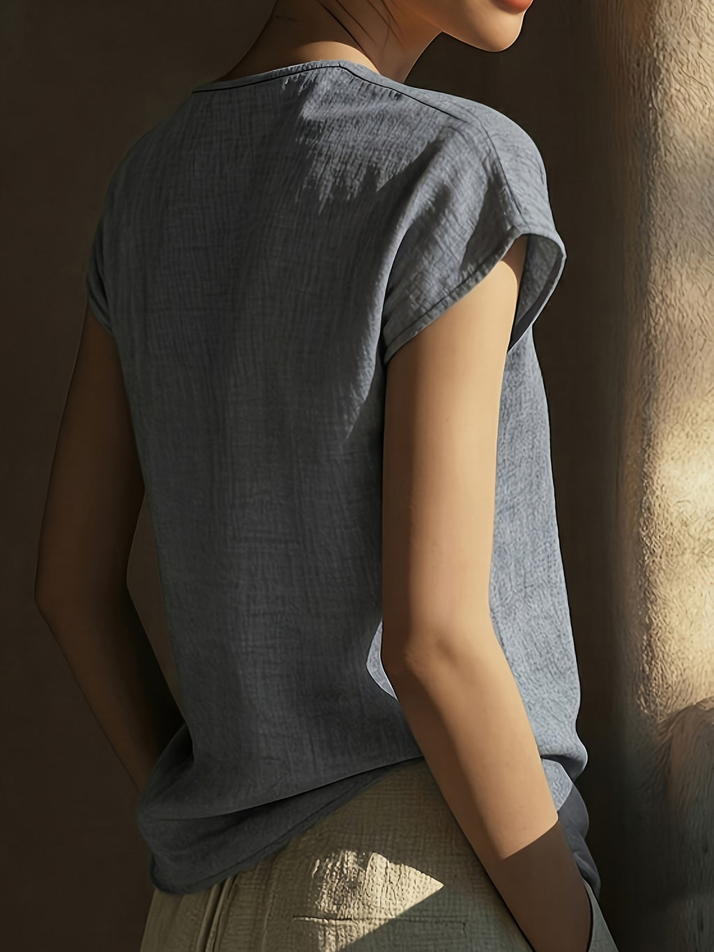 Meva | Casual boho-zomertop voor dames – losvallend overhemd van linnen met kant en V-hals