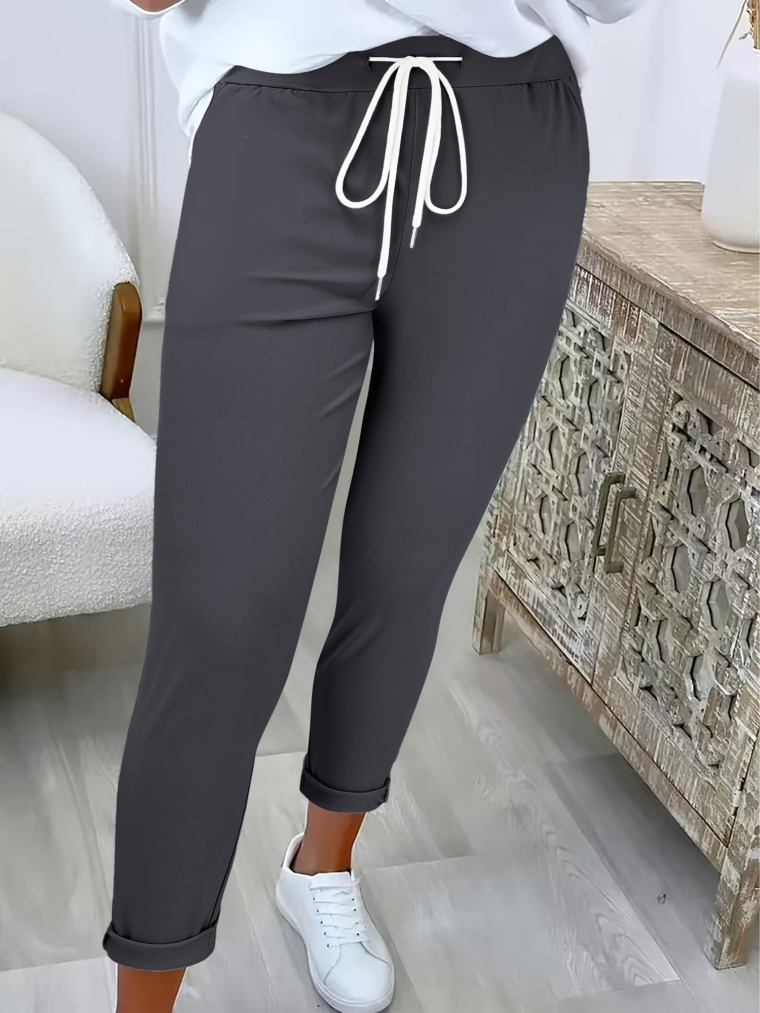 Avelith | Lässige Damenhose mit Kordelzug – Schmale Passform, elastischer Bund, atmungsaktiv